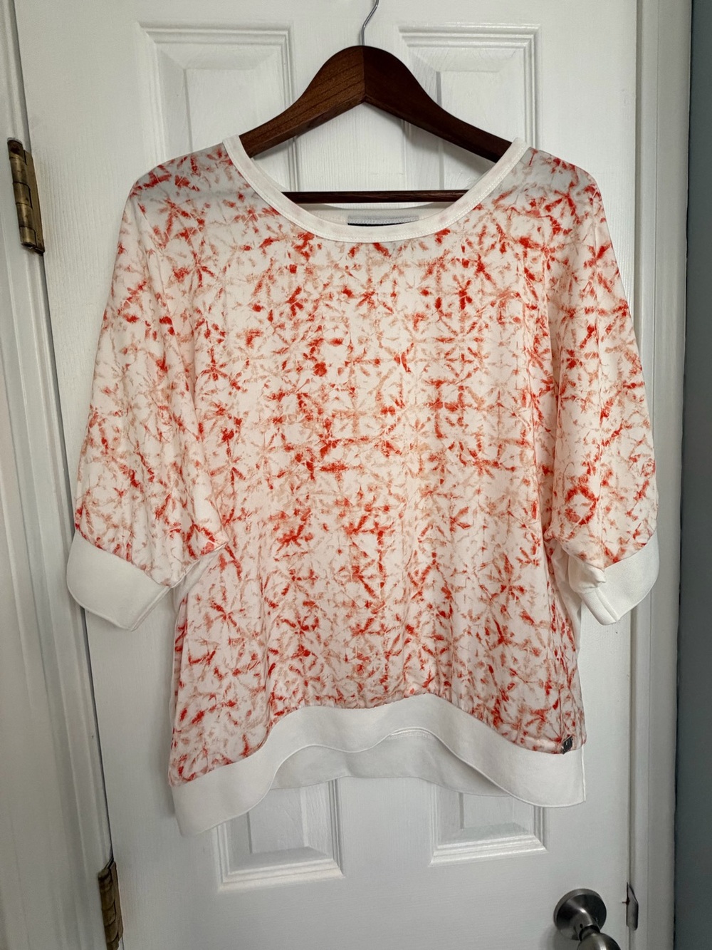 DKNY White and Coral Tie-Dye Short Sleeve - size L, excellent condition NWOT